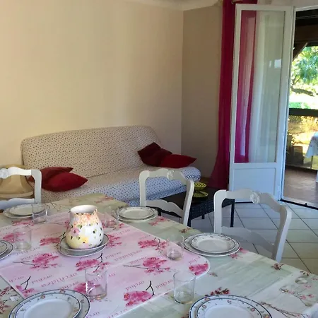 Semesterbostad Maison Avec Veranda Proche Du Centre *