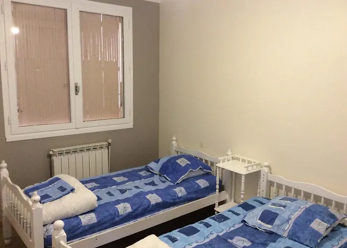 Maison Avec Veranda Proche Du Centre * Rignac (Aveyron)